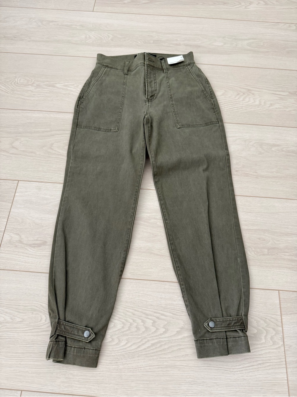 Express Women's Olive Green Cargo Pants